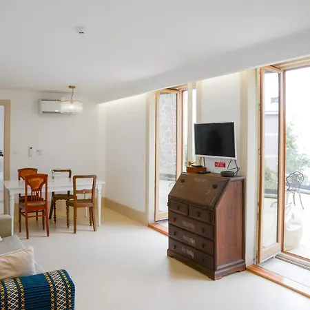 Mystay - Casa Matriz Séc Xvi