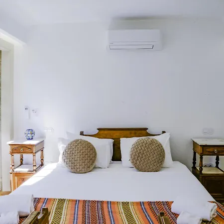 Casa Matriz Sec. Xvi | Double Or Twin W/ Balcony بينافيل
