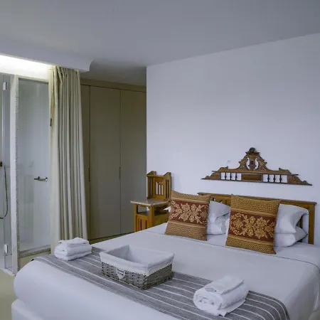 Casa Matriz Sec. Xvi | Double Or Twin W/ Balcony Penafiel