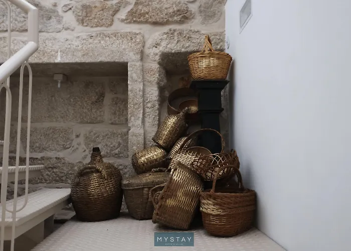 Casa Matriz Sec Xvi بيت ريفي بينافيل